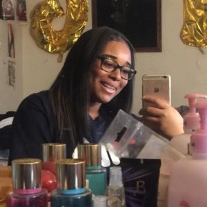 Meet your Posher, Lashawndra